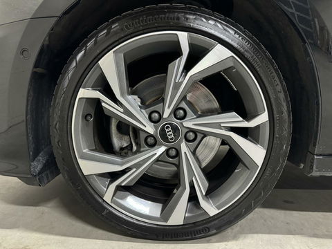Audi A3 Sportback 40 TFSI e Black Edition S-line Pano Sfeer