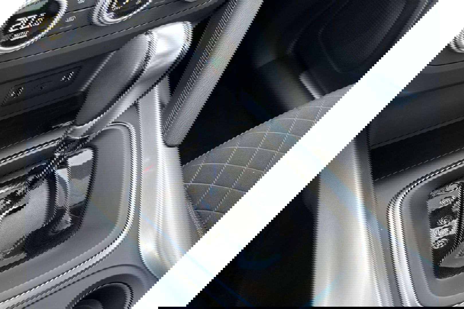 Renault Kadjar 1.3 TCE TECHNO AUTOMAAT PANORAMA NAVI PDC-CAMERA.