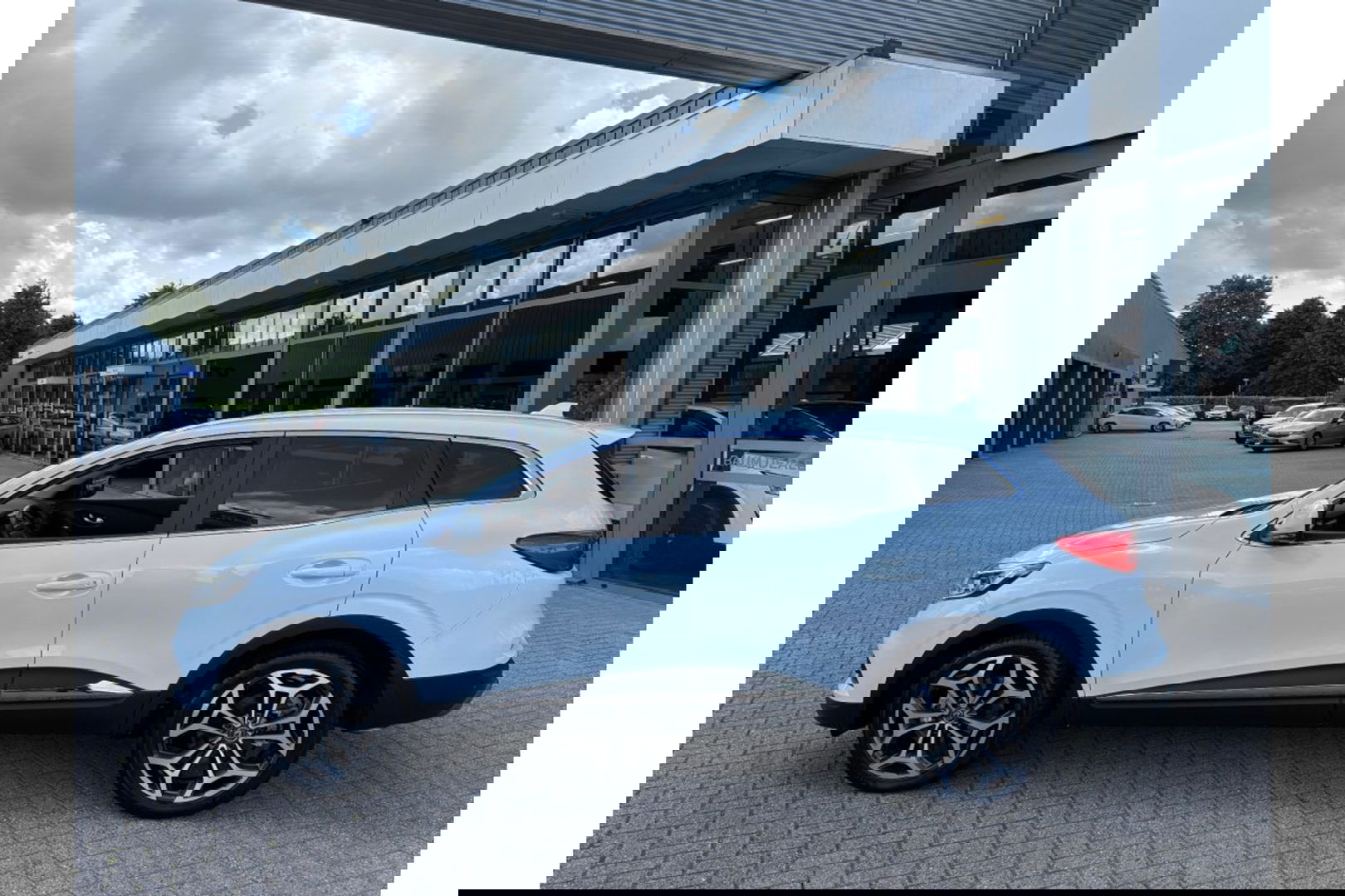 Renault Kadjar 1.3 TCE TECHNO AUTOMAAT PANORAMA NAVI PDC-CAMERA.