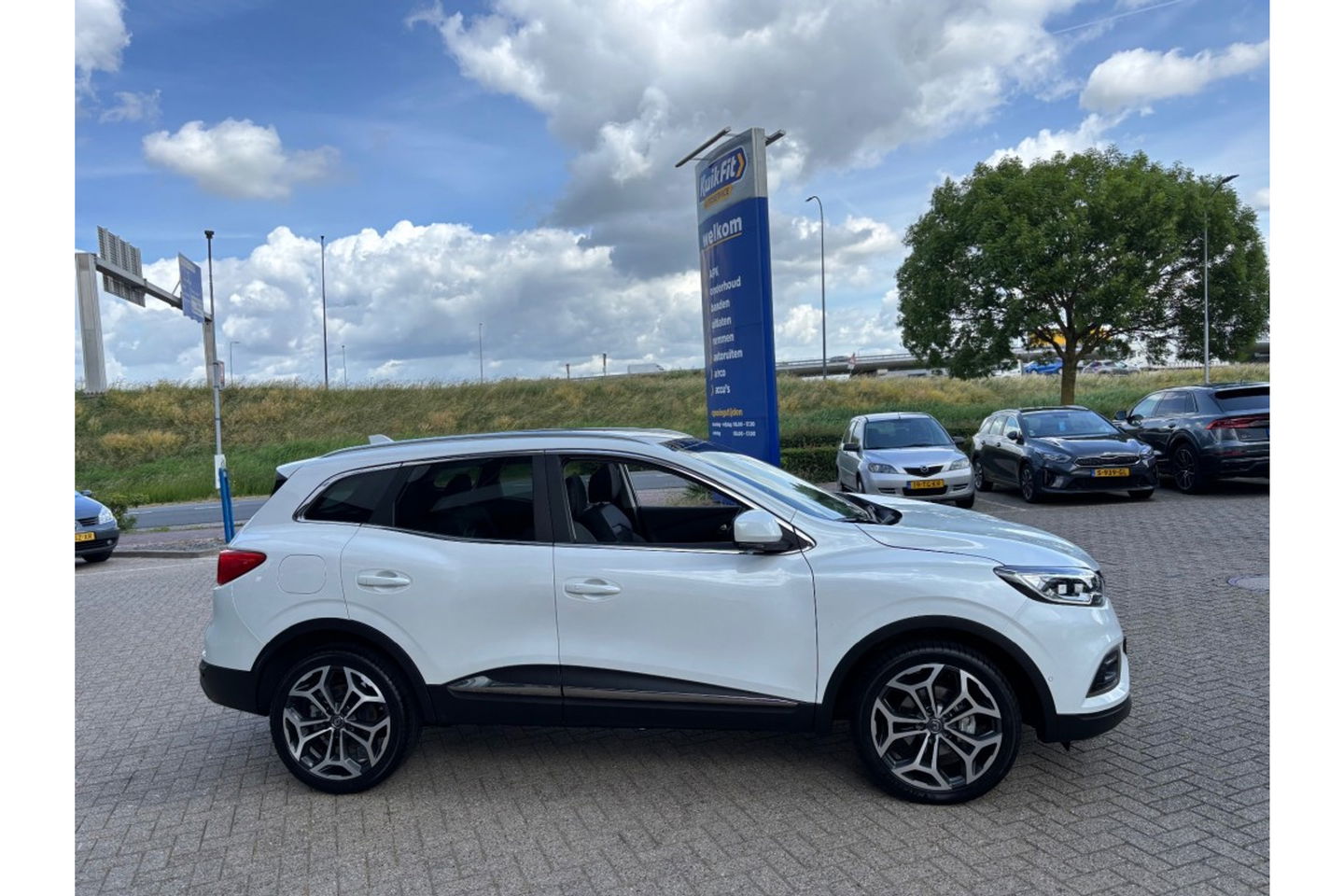 Renault Kadjar 1.3 TCE TECHNO AUTOMAAT PANORAMA NAVI PDC-CAMERA.