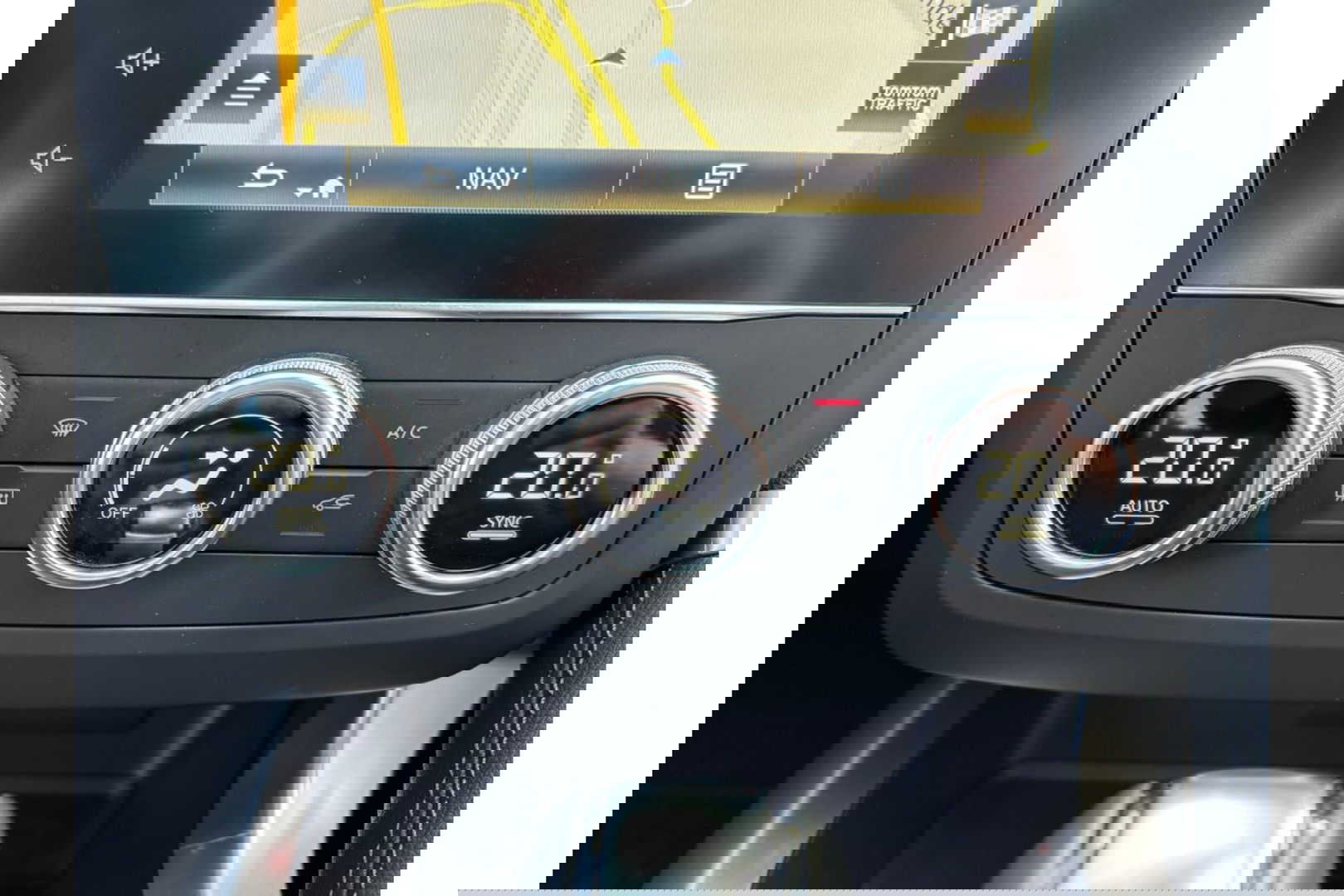 Renault Kadjar 1.3 TCE TECHNO AUTOMAAT PANORAMA NAVI PDC-CAMERA.