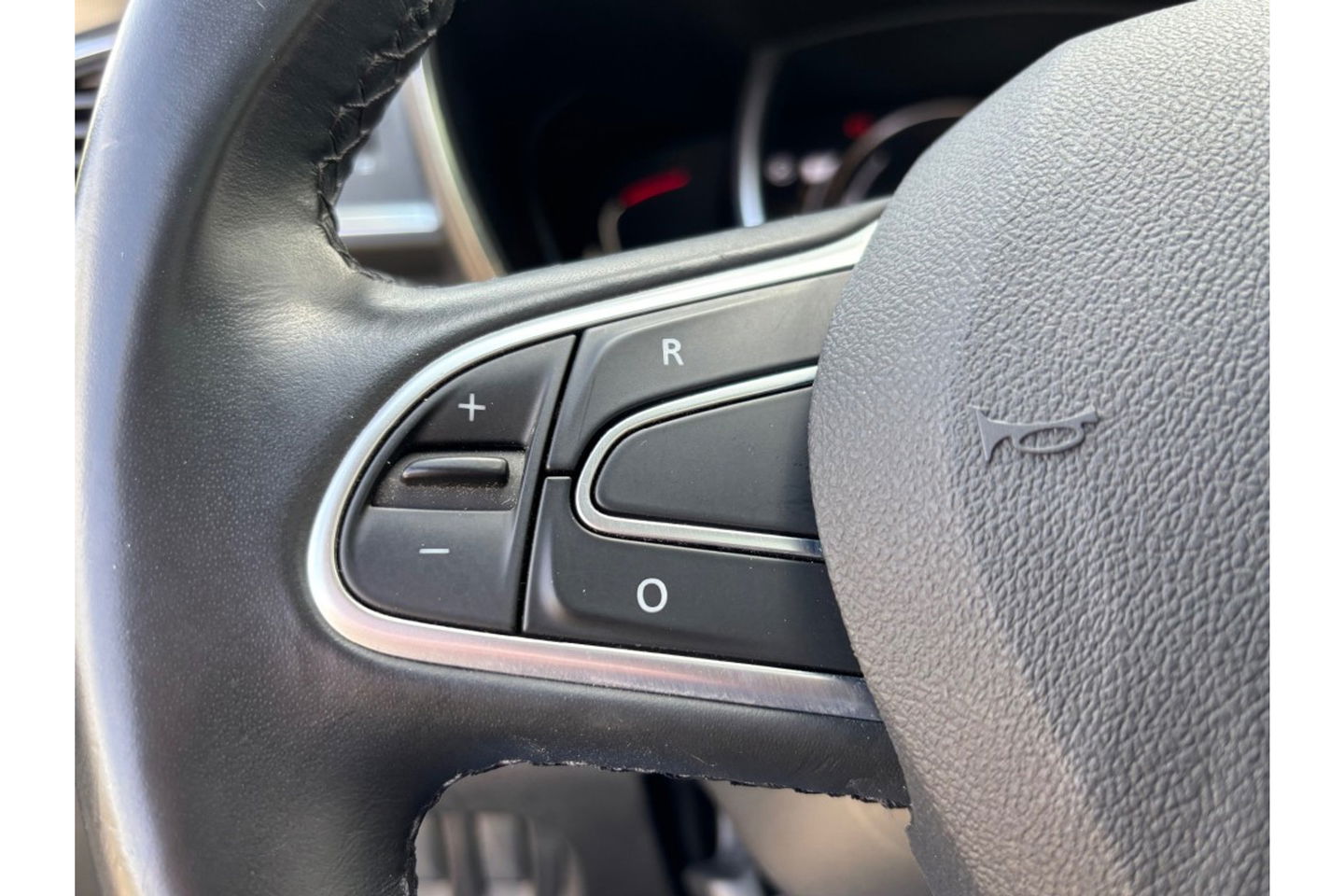 Renault Kadjar 1.3 TCE TECHNO AUTOMAAT PANORAMA NAVI PDC-CAMERA.