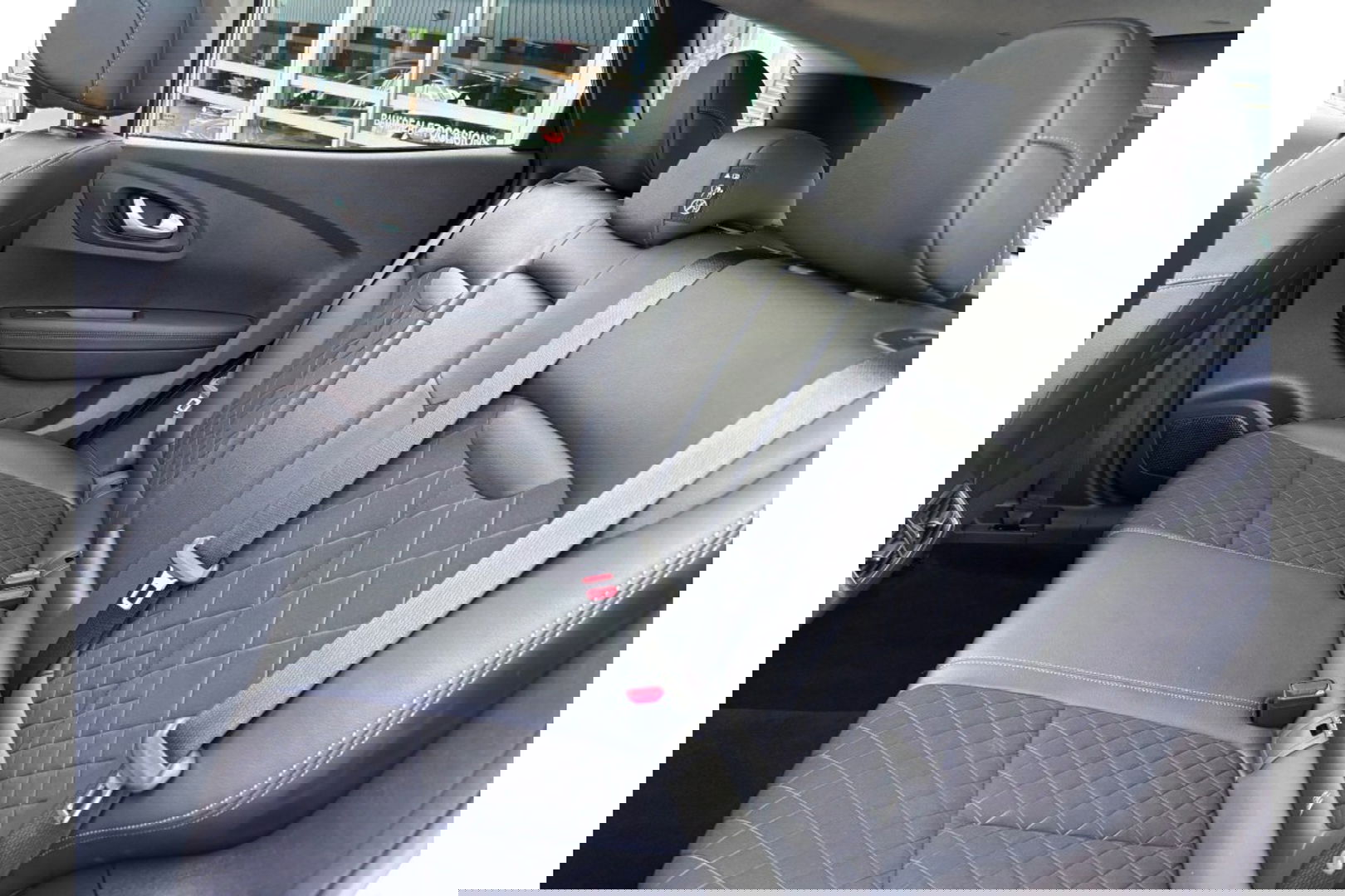 Renault Kadjar 1.3 TCE TECHNO AUTOMAAT PANORAMA NAVI PDC-CAMERA.