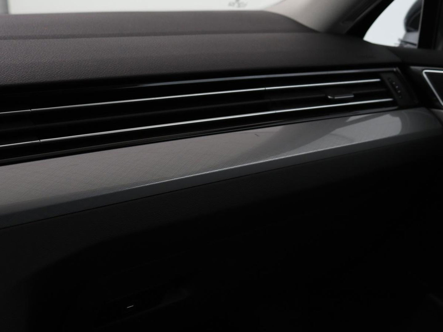 Volkswagen Passat 2.0 TDI Business | Stoelverwarming | Adaptive cruise | Camera | Carplay | Navigatie | Virtual Cockpit | Climate control | Full LED | Keyless