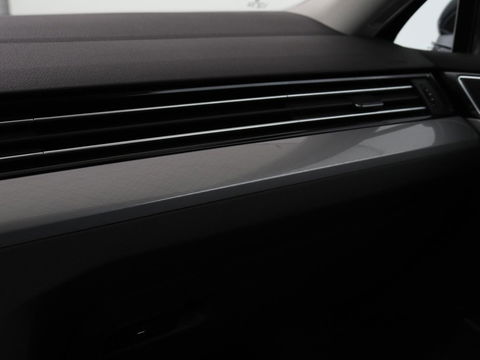 Volkswagen Passat 2.0 TDI Business | Stoelverwarming | Adaptive cruise | Camera | Carplay | Navigatie | Virtual Cockpit | Climate control | Full LED | Keyless