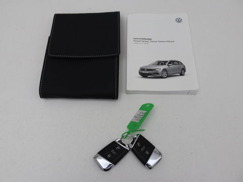 Volkswagen Passat 2.0 TDI Business | Stoelverwarming | Adaptive cruise | Camera | Carplay | Navigatie | Virtual Cockpit | Climate control | Full LED | Keyless