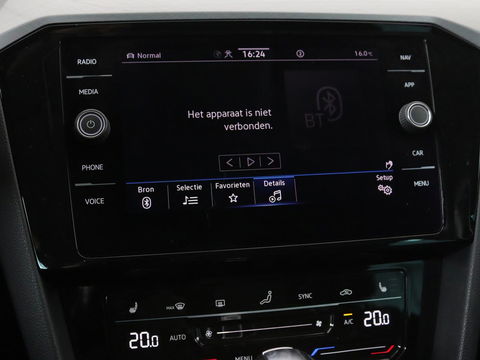 Volkswagen Passat 2.0 TDI Business | Stoelverwarming | Adaptive cruise | Camera | Carplay | Navigatie | Virtual Cockpit | Climate control | Full LED | Keyless
