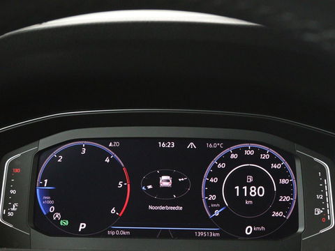 Volkswagen Passat 2.0 TDI Business | Stoelverwarming | Adaptive cruise | Camera | Carplay | Navigatie | Virtual Cockpit | Climate control | Full LED | Keyless