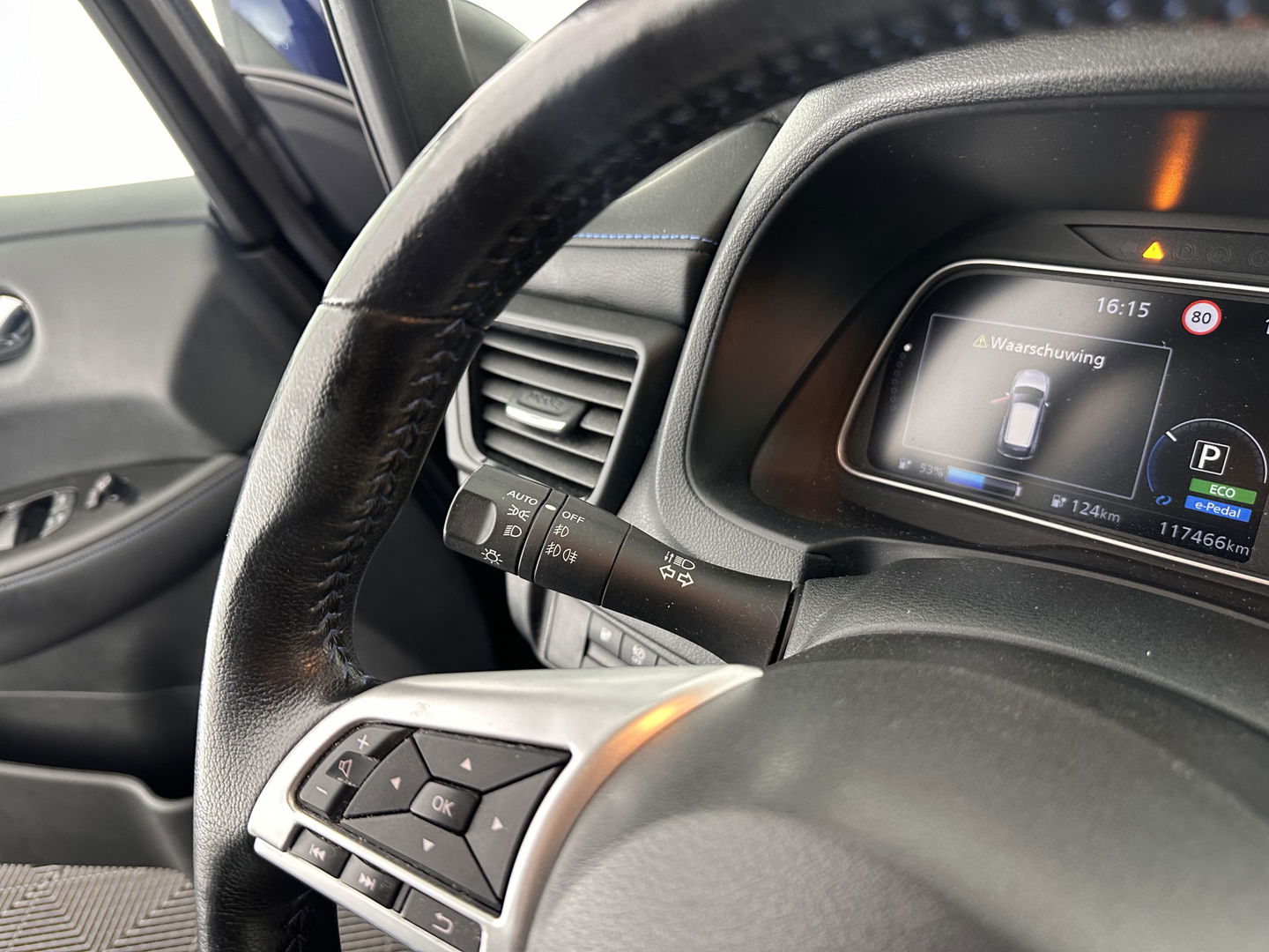 Nissan Leaf Tekna 40 kWh (INCL-BTW) Aut. *LEATHER-FABRIC | FULL-LED | BOSE-SURROUND | ADAPTIVE-CRUISE | TOP-VIEW | KEYLESS | NAVI-FULLMAP | BLINDSPOT | DAB+ | PDC | HEATED-COMFORT-SEATS | TOWBAR | DIGI-COCKPIT | 17"A