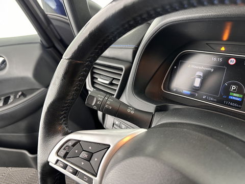 Nissan Leaf Tekna 40 kWh (INCL-BTW) Aut. *LEATHER-FABRIC | FULL-LED | BOSE-SURROUND | ADAPTIVE-CRUISE | TOP-VIEW | KEYLESS | NAVI-FULLMAP | BLINDSPOT | DAB+ | PDC | HEATED-COMFORT-SEATS | TOWBAR | DIGI-COCKPIT | 17"A