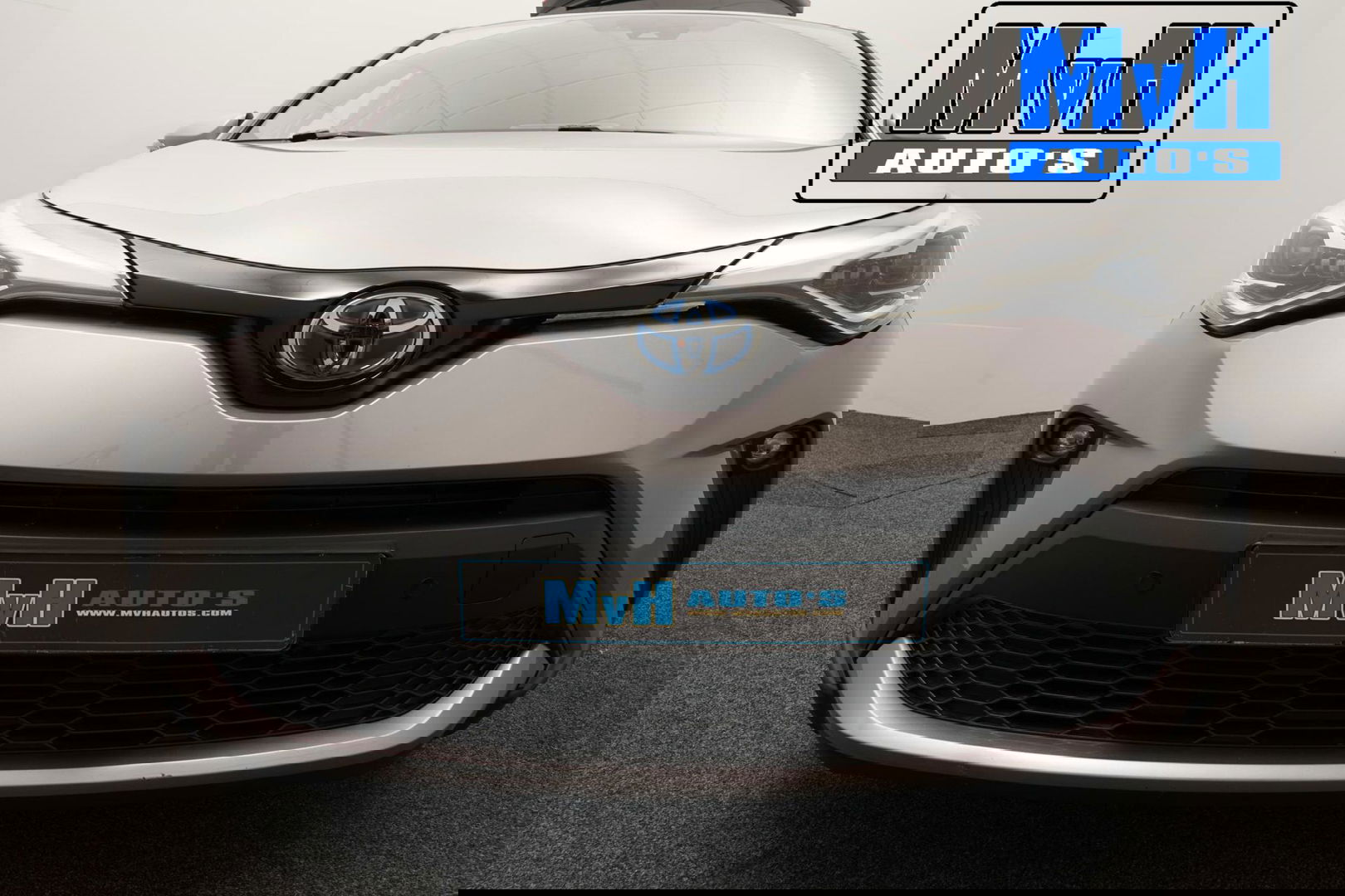 Toyota C-HR 1.8 Hybrid First Edition|LUXE|DEALER OH|JBL|TREKHAAK|LED