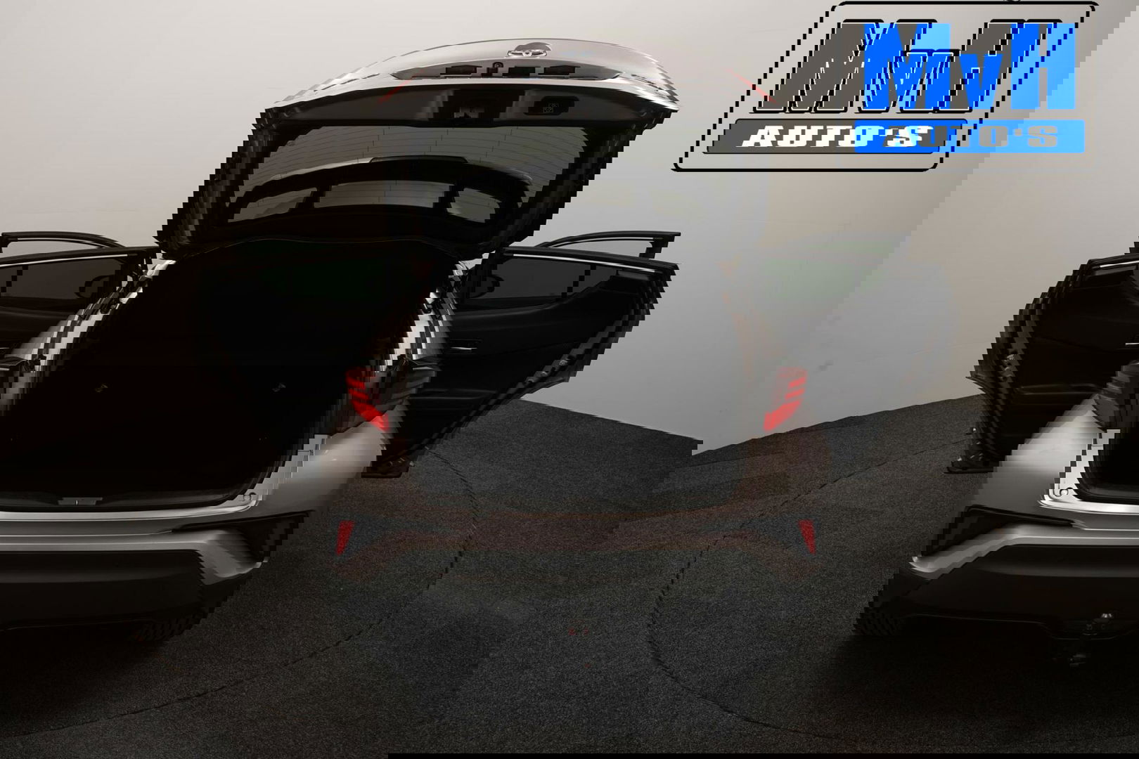 Toyota C-HR 1.8 Hybrid First Edition|LUXE|DEALER OH|JBL|TREKHAAK|LED
