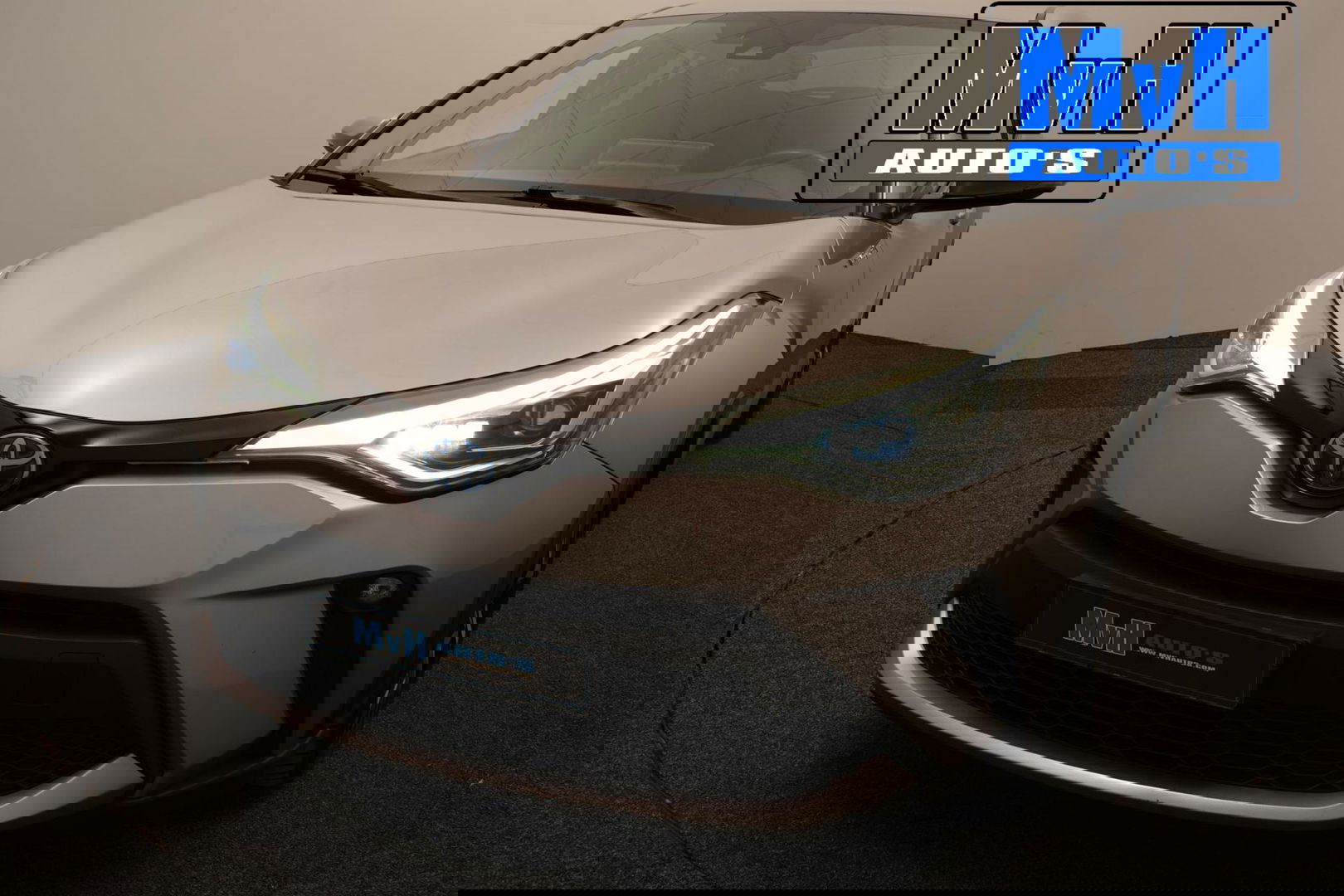 Toyota C-HR 1.8 Hybrid First Edition|LUXE|DEALER OH|JBL|TREKHAAK|LED
