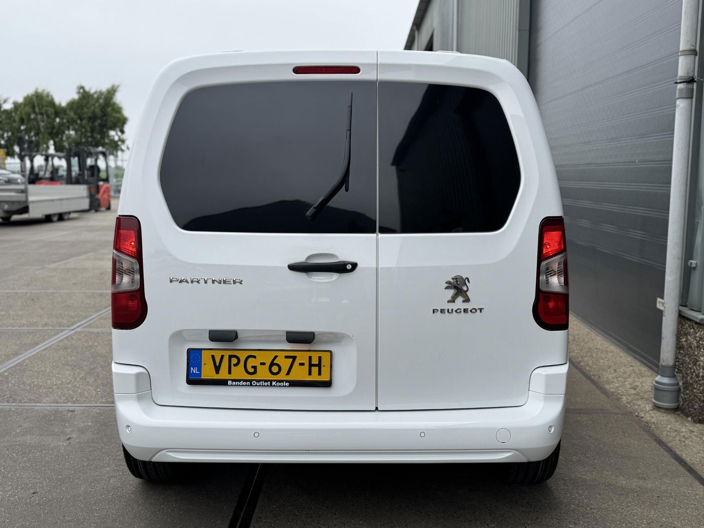 Peugeot Partner 1.5 BlueHDI Premium AIRCO / CRUISE CONTROLE / NAVI / 105 PK / EURO 6