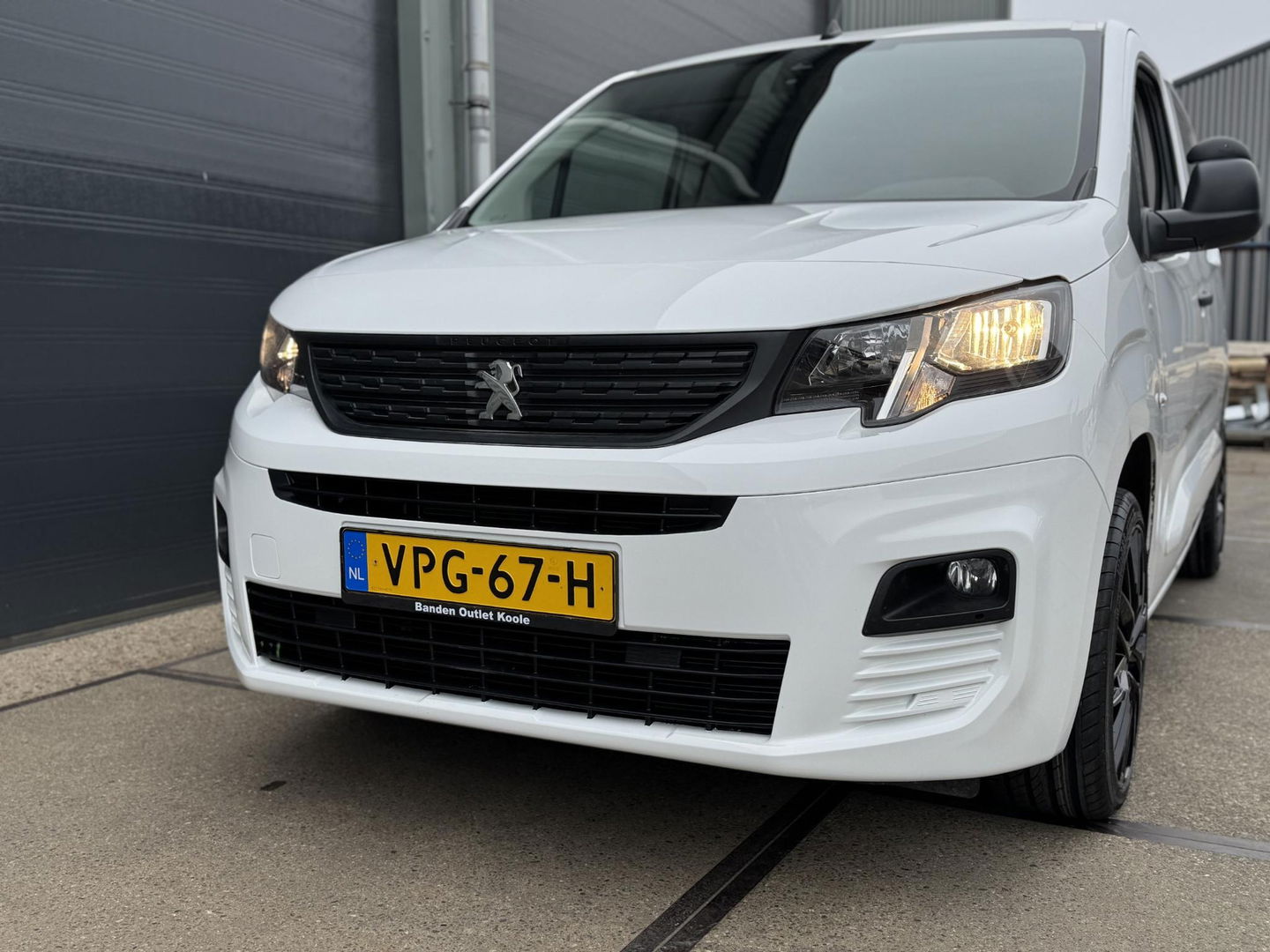Peugeot Partner 1.5 BlueHDI Premium AIRCO / CRUISE CONTROLE / NAVI / 105 PK / EURO 6