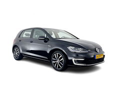 Volkswagen e-Golf E-DITION Aut. *HEAT-PUMP | ADAPTIVE-CRUISE | FULL-LED | DAB+ | NAVI-FULLMAP | CARPLAY | HEATED-COMFORTSEATS | ECC | CCS-FASTLOADER | PARKPILOT | CARPLAY | 17''ALU*