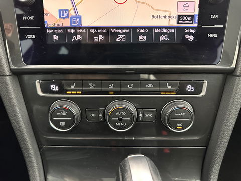 Volkswagen e-Golf E-DITION Aut. *HEAT-PUMP | ADAPTIVE-CRUISE | FULL-LED | DAB+ | NAVI-FULLMAP | CARPLAY | HEATED-COMFORTSEATS | ECC | CCS-FASTLOADER | PARKPILOT | CARPLAY | 17''ALU*
