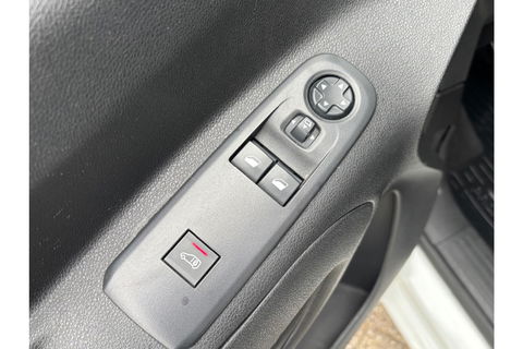 Toyota PROACE CITY 1.2 NAVIGATOR LONG AIRCO PDC-CAMERA 3ZITS.