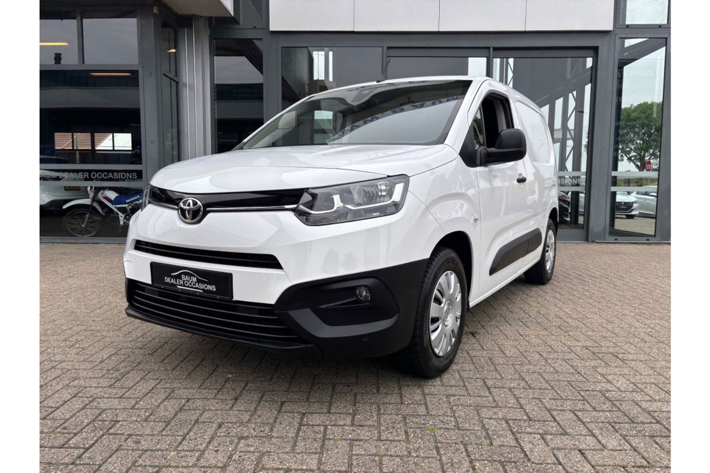 Toyota PROACE CITY 1.2 NAVIGATOR LONG AIRCO PDC-CAMERA 3ZITS.