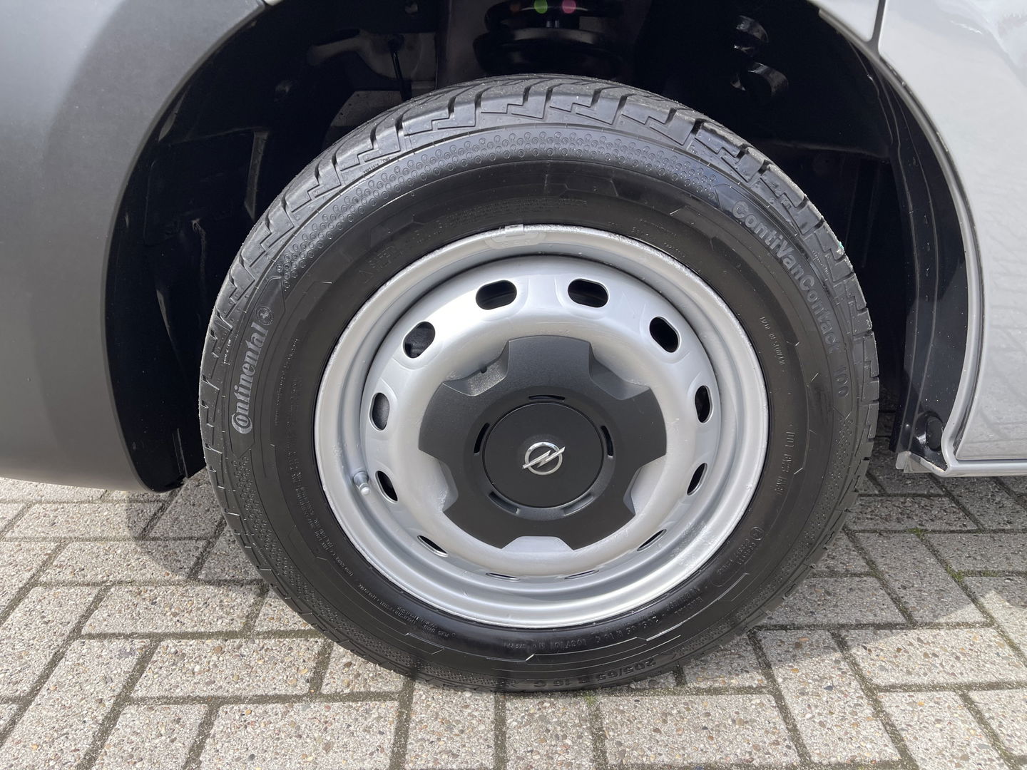 Opel Vivaro 1.6 CDTI 120pk L2H1 DC 6 persoons Edition / vaste prijs rijklaar € 14.950 marge / euro 6 diesel / airco / cruise / navigatie / pdc achter / geen btw / bpm vrij !