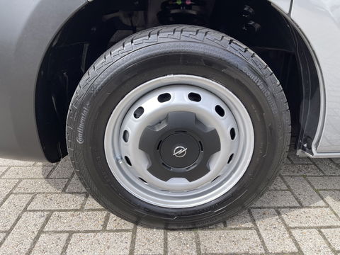 Opel Vivaro 1.6 CDTI 120pk L2H1 DC 6 persoons Edition / vaste prijs rijklaar € 14.950 marge / euro 6 diesel / airco / cruise / navigatie / pdc achter / geen btw / bpm vrij !