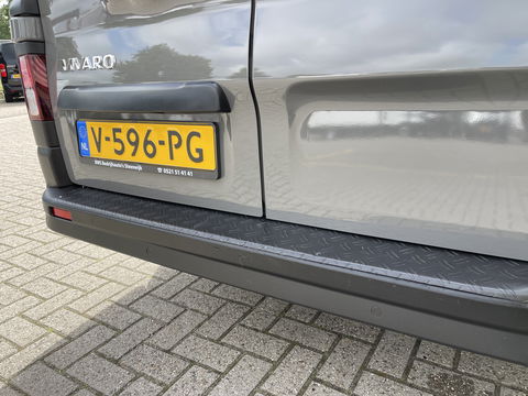Opel Vivaro 1.6 CDTI 120pk L2H1 DC 6 persoons Edition / vaste prijs rijklaar € 14.950 marge / euro 6 diesel / airco / cruise / navigatie / pdc achter / geen btw / bpm vrij !