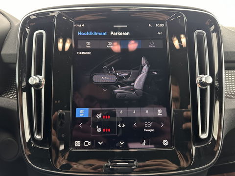 Volvo XC40 Recharge Core [ 3-Fase ] (INCL-BTW) Aut. *FULL-LED | NAVI-FULLMAP | CAMERA | KEYLESS | HEATED-SPORTSEATS | CARPLAY | DIGI-COCKPIT |  CCS-FASTLOADER | ECC | PDC | CRUISE | TOWBAR | SENSUS-CONNECT | 19''ALU*
