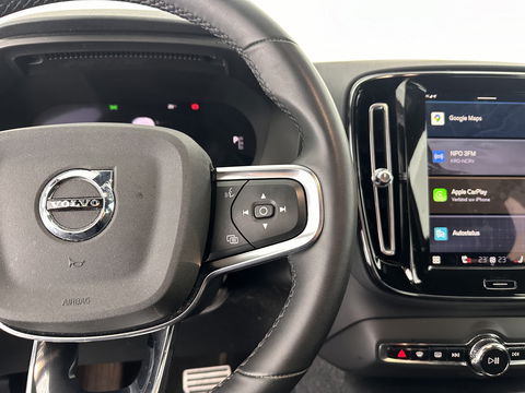 Volvo XC40 Recharge Core [ 3-Fase ] (INCL-BTW) Aut. *FULL-LED | NAVI-FULLMAP | CAMERA | KEYLESS | HEATED-SPORTSEATS | CARPLAY | DIGI-COCKPIT |  CCS-FASTLOADER | ECC | PDC | CRUISE | TOWBAR | SENSUS-CONNECT | 19''ALU*