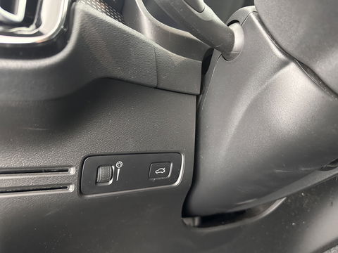 Volvo XC40 Recharge Core [ 3-Fase ] (INCL-BTW) Aut. *FULL-LED | NAVI-FULLMAP | CAMERA | KEYLESS | HEATED-SPORTSEATS | CARPLAY | DIGI-COCKPIT |  CCS-FASTLOADER | ECC | PDC | CRUISE | TOWBAR | SENSUS-CONNECT | 19''ALU*