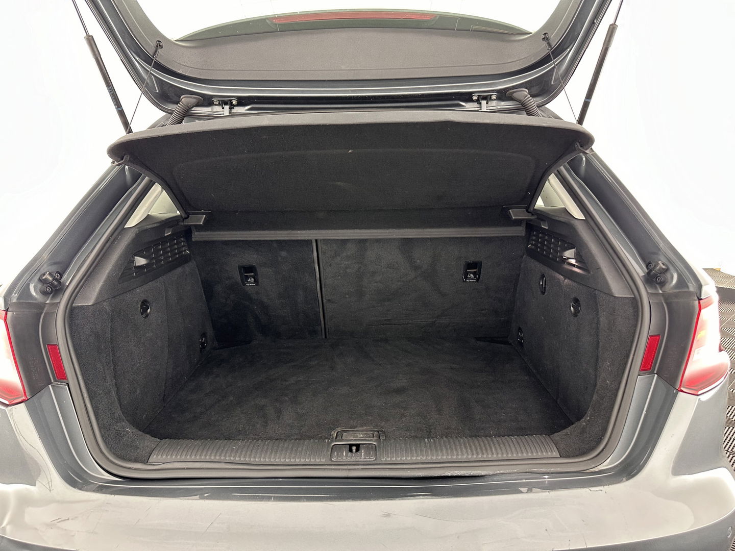 Audi A3 Sportback 1.6 TDI Attraction Pro Line *NAVI-FULLMAP | AIRCO | PDC | CRUISE | 16''ALU | TOWBAR*