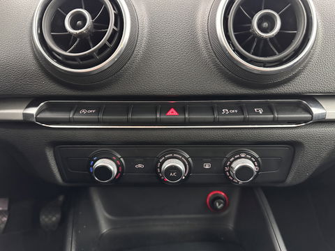 Audi A3 Sportback 1.6 TDI Attraction Pro Line *NAVI-FULLMAP | AIRCO | PDC | CRUISE | 16''ALU | TOWBAR*