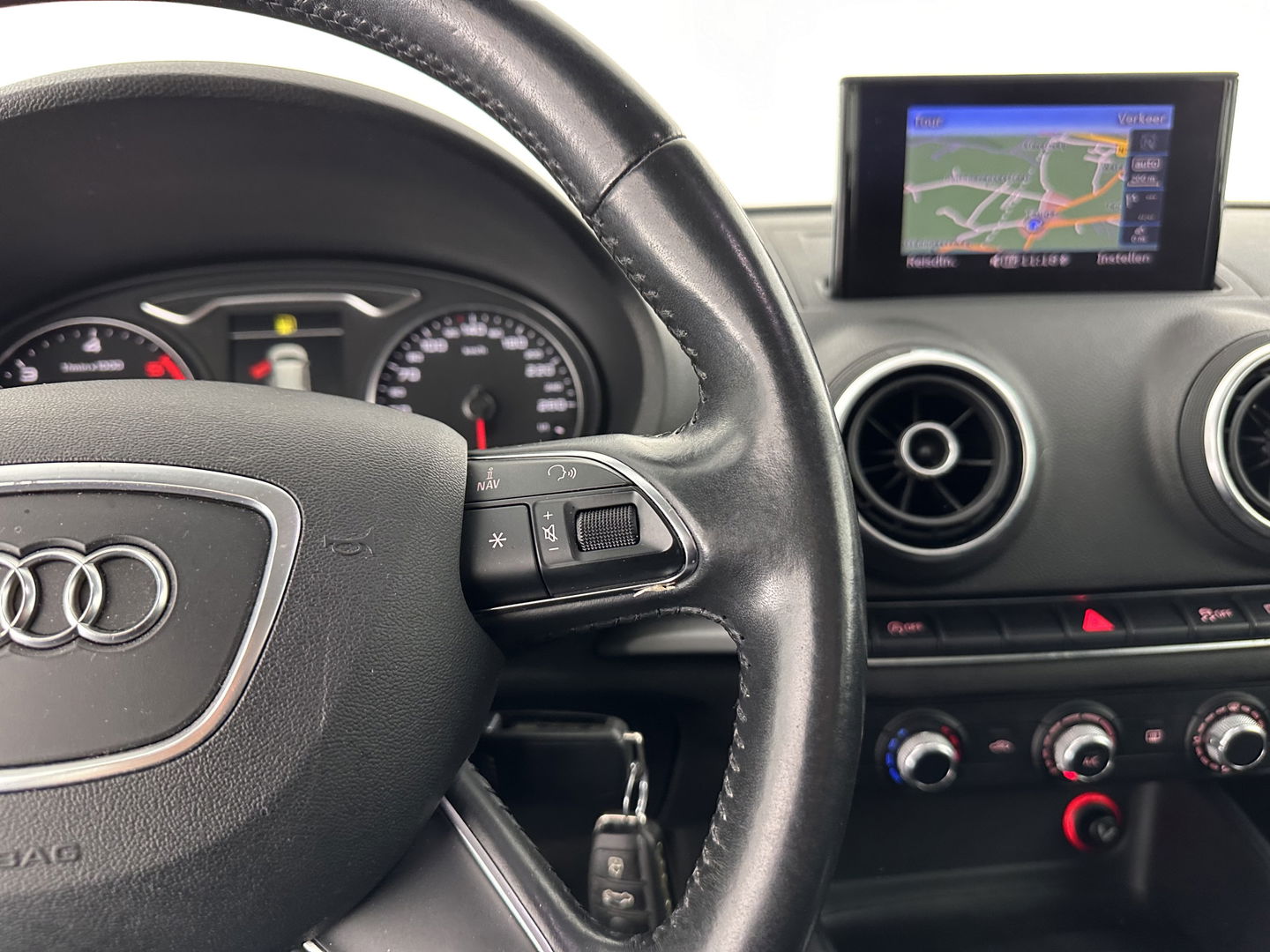 Audi A3 Sportback 1.6 TDI Attraction Pro Line *NAVI-FULLMAP | AIRCO | PDC | CRUISE | 16''ALU | TOWBAR*