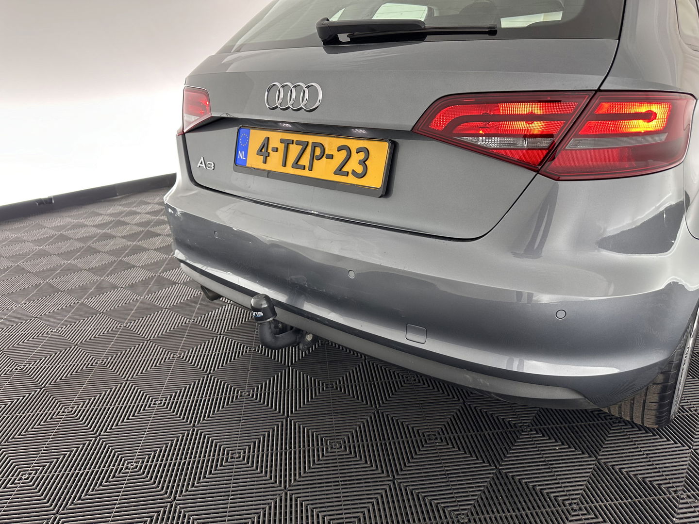 Audi A3 Sportback 1.6 TDI Attraction Pro Line *NAVI-FULLMAP | AIRCO | PDC | CRUISE | 16''ALU | TOWBAR*