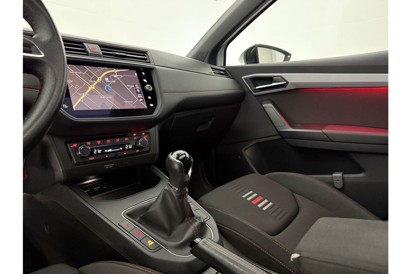 SEAT Ibiza 1.0 TSI FR Pano Beats Camera Carplay Clima Cruise LED Navigatie PDC 17"LMV