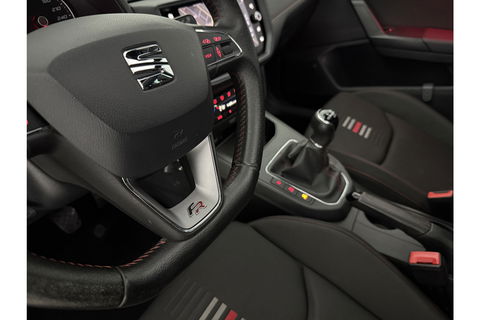 SEAT Ibiza 1.0 TSI FR Pano Beats Camera Carplay Clima Cruise LED Navigatie PDC 17"LMV