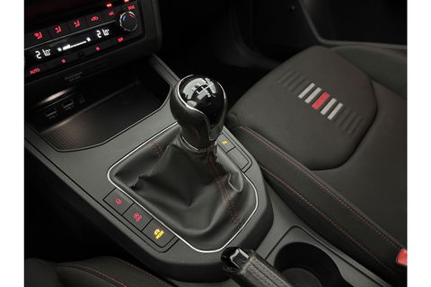 SEAT Ibiza 1.0 TSI FR Pano Beats Camera Carplay Clima Cruise LED Navigatie PDC 17"LMV
