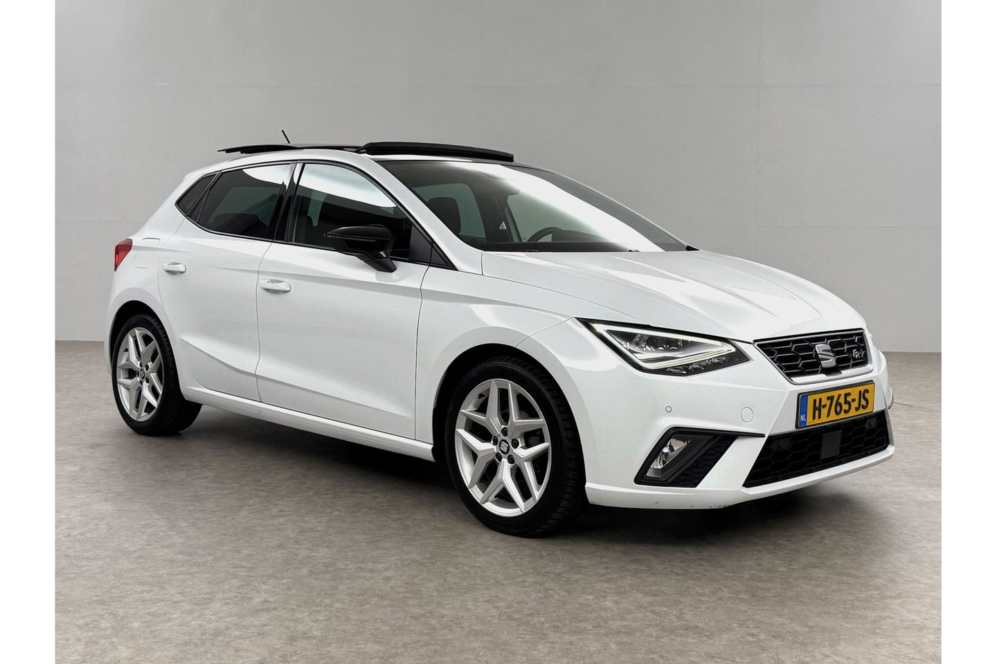 SEAT Ibiza 1.0 TSI FR Pano Beats Camera Carplay Clima Cruise LED Navigatie PDC 17"LMV
