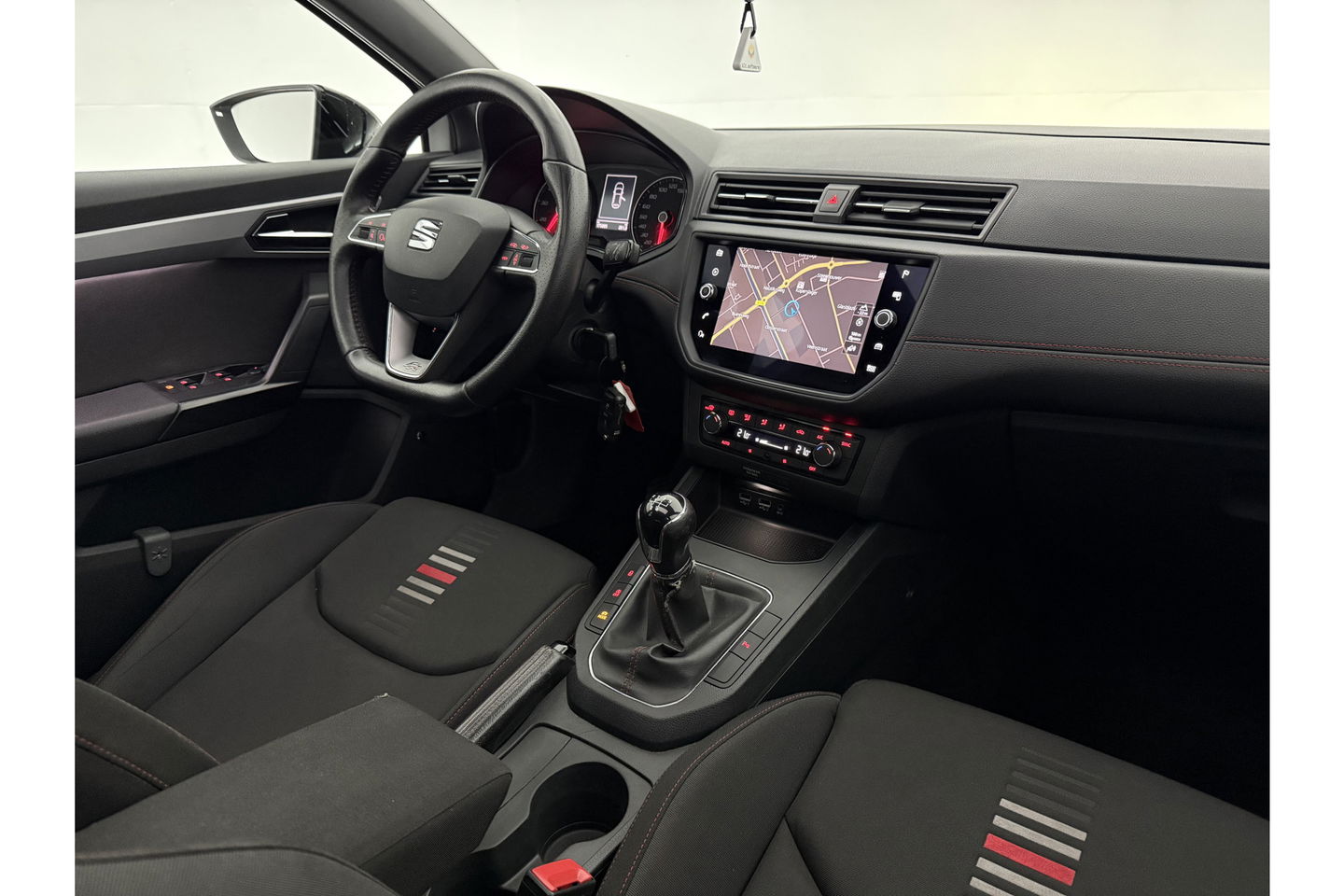 SEAT Ibiza 1.0 TSI FR Pano Beats Camera Carplay Clima Cruise LED Navigatie PDC 17"LMV