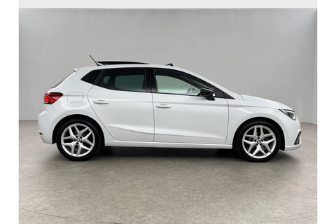 SEAT Ibiza 1.0 TSI FR Pano Beats Camera Carplay Clima Cruise LED Navigatie PDC 17"LMV