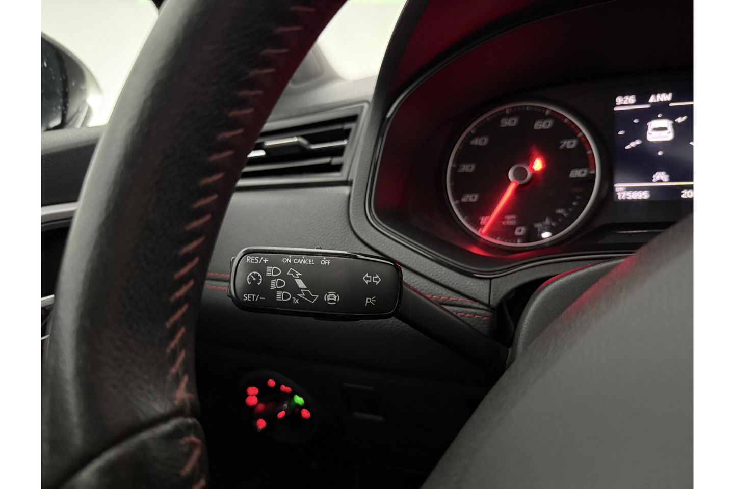 SEAT Ibiza 1.0 TSI FR Pano Beats Camera Carplay Clima Cruise LED Navigatie PDC 17"LMV