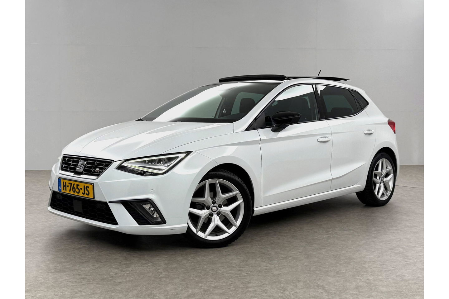 SEAT Ibiza 1.0 TSI FR Pano Beats Camera Carplay Clima Cruise LED Navigatie PDC 17"LMV