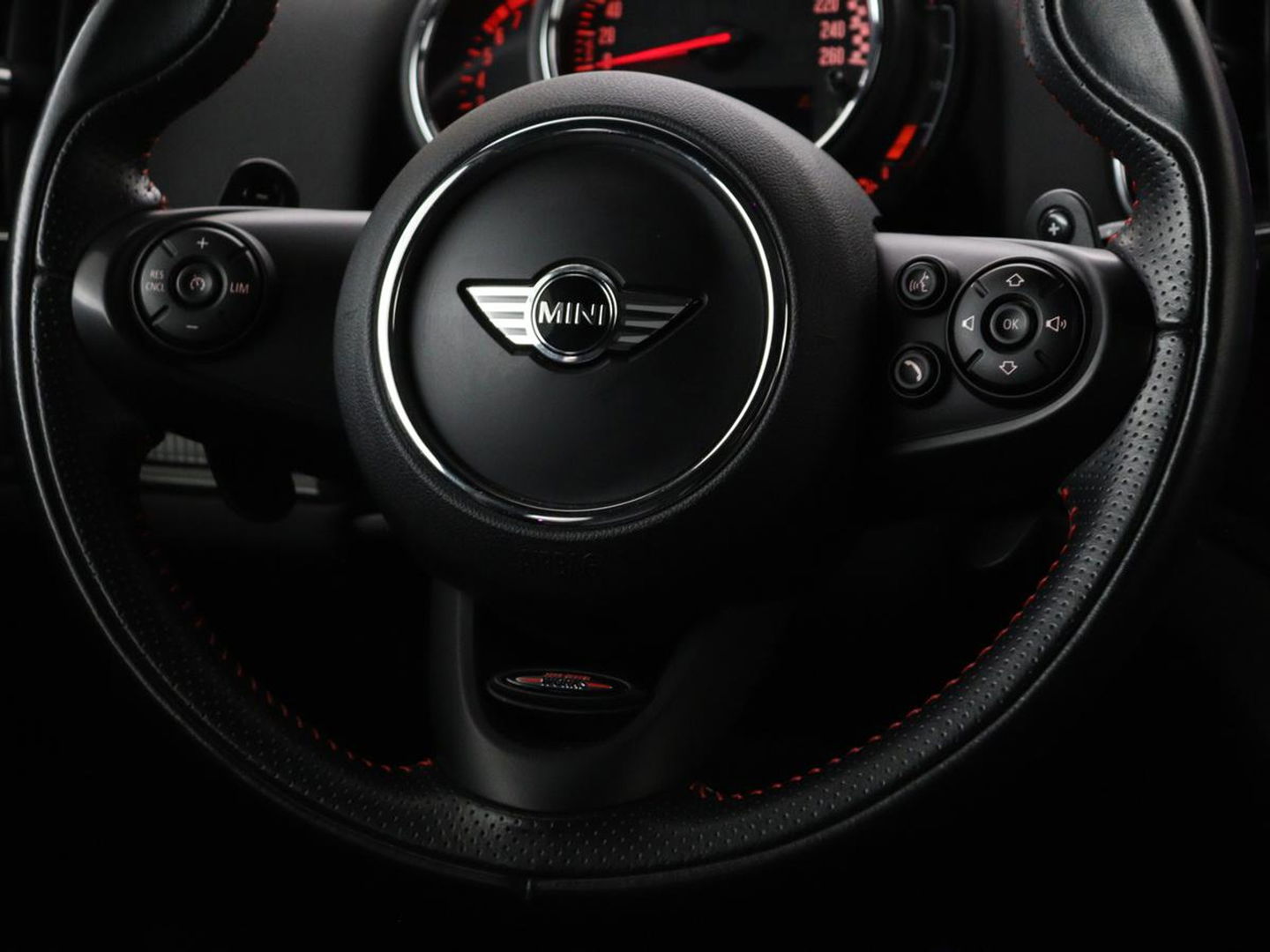 MINI Countryman 2.0 John Cooper Works ALL4 Chili | Panoramadak | Stoelverwarming | Leder | Head-Up | Harman/Kardon | Carplay | Memory