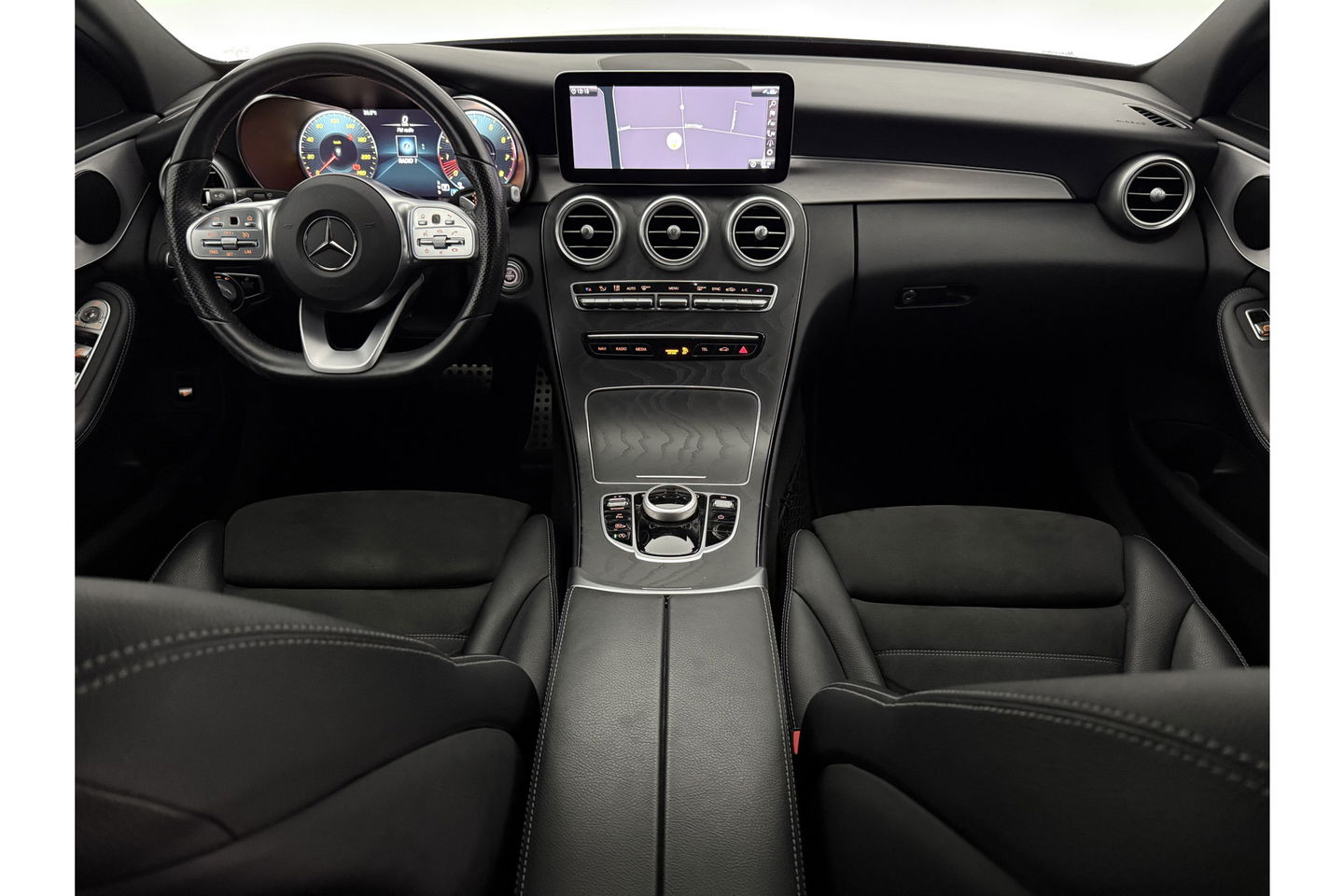 Mercedes-Benz C-Klasse AMG Camera Trekhaak LED Virtual Cruise Clima Navi PDC 18''LMV