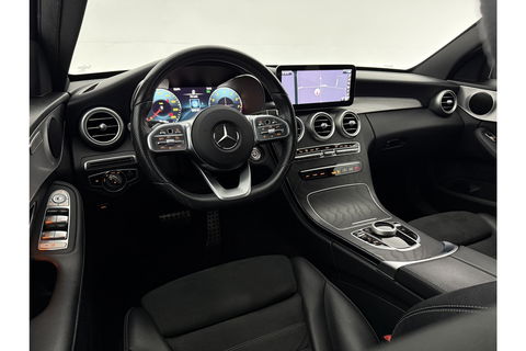 Mercedes-Benz C-Klasse AMG Camera Trekhaak LED Virtual Cruise Clima Navi PDC 18''LMV