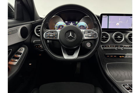 Mercedes-Benz C-Klasse AMG Camera Trekhaak LED Virtual Cruise Clima Navi PDC 18''LMV