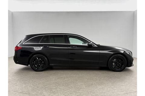 Mercedes-Benz C-Klasse AMG Camera Trekhaak LED Virtual Cruise Clima Navi PDC 18''LMV