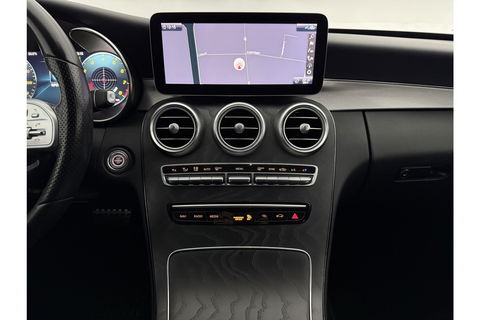 Mercedes-Benz C-Klasse AMG Camera Trekhaak LED Virtual Cruise Clima Navi PDC 18''LMV