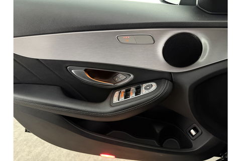 Mercedes-Benz C-Klasse AMG Camera Trekhaak LED Virtual Cruise Clima Navi PDC 18''LMV