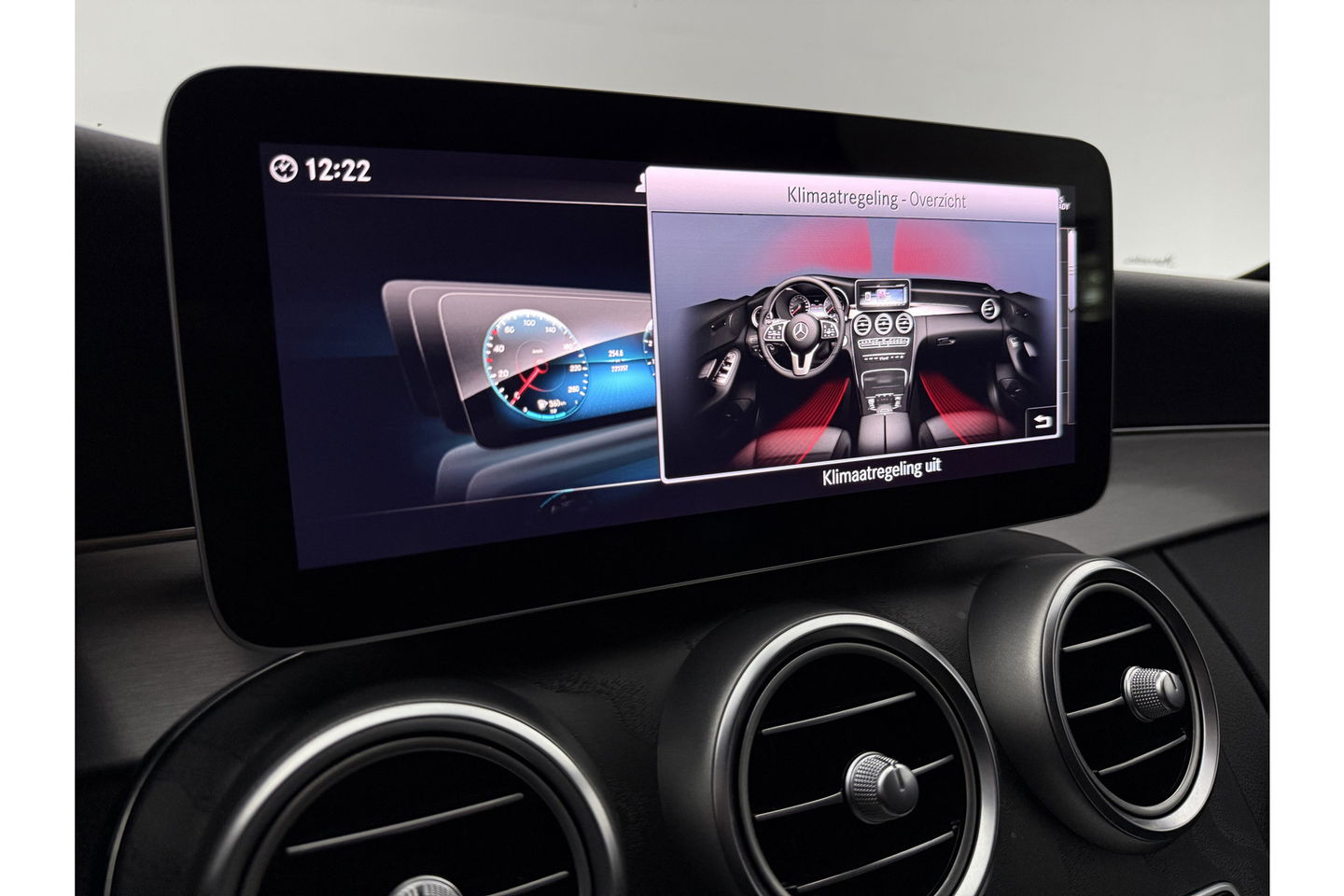 Mercedes-Benz C-Klasse AMG Camera Trekhaak LED Virtual Cruise Clima Navi PDC 18''LMV