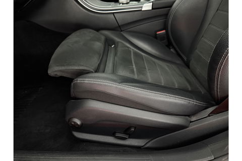Mercedes-Benz C-Klasse AMG Camera Trekhaak LED Virtual Cruise Clima Navi PDC 18''LMV